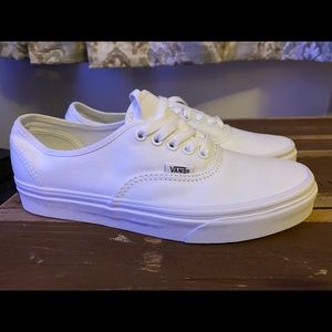 Women’s Vans Laced Canvas